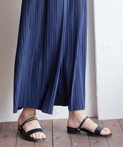 ikka（イッカ）の「スライド式2WAYサンダル（サンダル・レディース・オフホワイト/ブラック・M/L）」の21枚目の写真