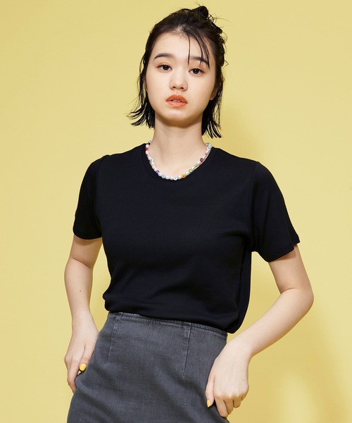 FOREVER 21（フォーエバー トゥエンティーワン）の「【BASIC】シンプルカットTシャツ（Tシャツ/カットソー・レディース・ブラック/グレー/オフホワイト・MEDIUM/SMALL）」の15枚目の写真