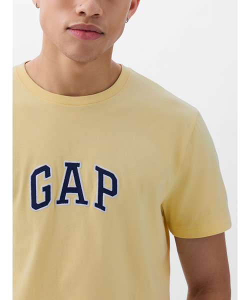 GAP（ギャップ）の「GapアーチロゴTシャツ(ユニセックス)（Tシャツ/カットソー・メンズ・ブルー/グレー/オフホワイト/ブラック/オレンジ/ネイビー/ホワイト/グリーン/グリーン系その他/ベージュ/ブルー系その他/イエロー/ブラウン/レッド/パープル/ブルー系その他3/ブルー系その他2/レッド系その他/イエロー系その他/グリーン系その他5/レッド系その他2/ブルー系その他5/スカイブルー/ワイン/ダークグリーン/ダークブラウン/ブルー系その他4/グリーン系その他2・XS/S/M/L/XL/XXS）」の22枚目の写真