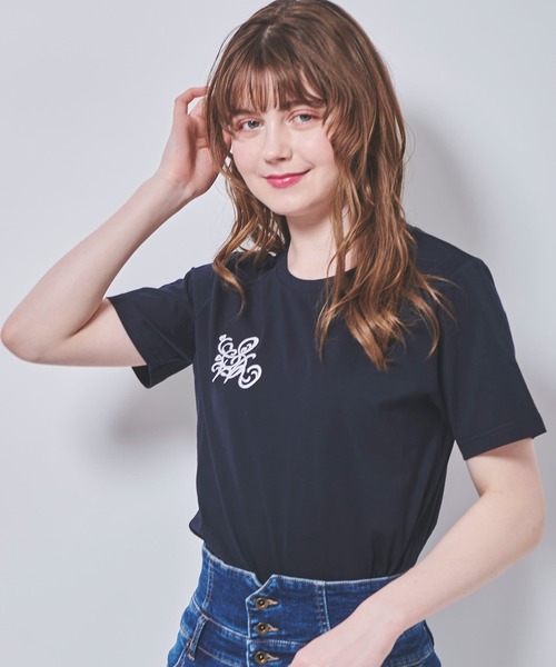 31 Sons de mode(トランテアン ソン ドゥ モード)の「オリジナルロゴ刺繍Tシャツ(Tシャツ/カットソー・レディース・オフホワイト/ピンク/ネイビー・36)」の3枚目の写真