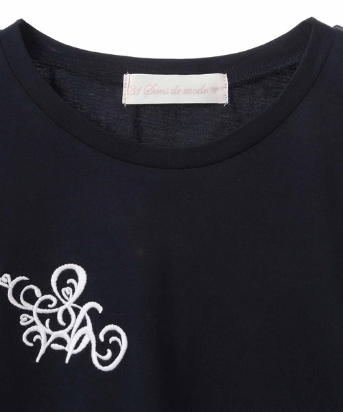 31 Sons de mode(トランテアン ソン ドゥ モード)の「オリジナルロゴ刺繍Tシャツ(Tシャツ/カットソー・レディース・オフホワイト/ピンク/ネイビー・36)」の22枚目の写真