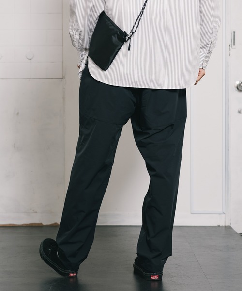 Columbia（コロンビア）の「Columbia/コロンビア エンジョイマウンテンライフソフトシェルパンツ（カーゴパンツ・メンズ・グリーン/ブラウン/ブラック・M/XL/L）」の2枚目の写真