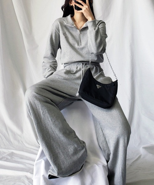 me+em select(ミームセレクト)の「※※【 セットアップ対応 】me+em select mini logo half zip short sweat / ミームセレクトミニロゴ刺繍ハーフジップショートスウェット【 韓国製 】(スウェット・レディース・ブラック/グレー/ピンク/ベージュ・FREE)」の21枚目の写真