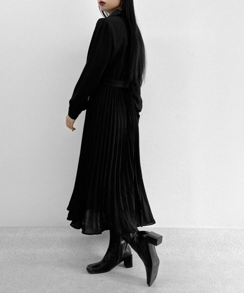 LVEU.（ラブユ.）の「【ZOZOTOWN限定】Pleated shirt one-piece / プリーツシャツワンピース（シャツワンピース・レディース・ブラック・FREE）」の6枚目の写真