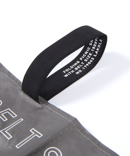 LAKOLE（ラコレ）の「コンパクトレジャーシート / 187425（アウトドアグッズ・レディース・ベージュ/チャコール/アイボリー・FREE）」の5枚目の写真