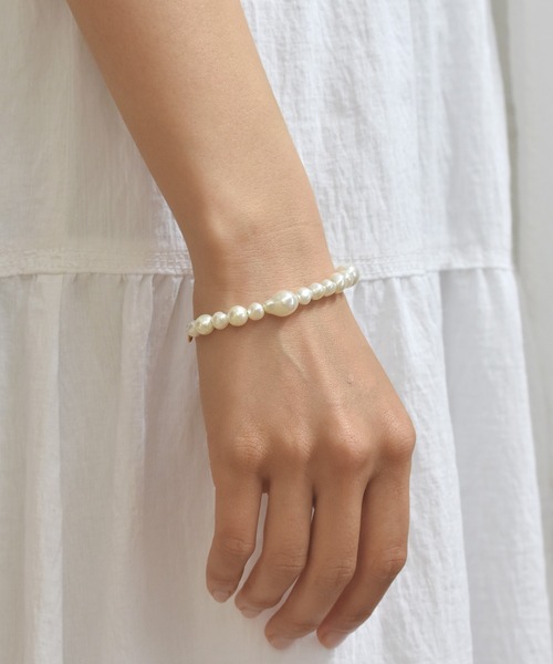 LHME（エルエイチエムイー）の「LHME バロックパールブレスレット/サージカルステンレス316L（金属アレルギー対応）（ブレスレット・レディース・シルバー/ゴールド・ONE SIZE）」の10枚目の写真