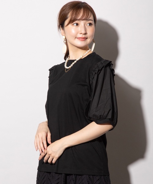MHBG TOKYO(エムエイチビージートーキョー)の「肩フリル異素材ドッキングプルオーバー(Tシャツ/カットソー・レディース・ブラック/オフホワイト/チャコールグレー・FREE)」の8枚目の写真