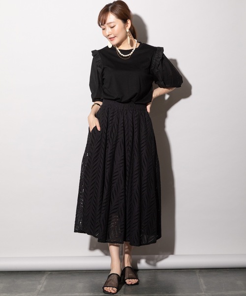 MHBG TOKYO(エムエイチビージートーキョー)の「肩フリル異素材ドッキングプルオーバー(Tシャツ/カットソー・レディース・ブラック/オフホワイト/チャコールグレー・FREE)」の22枚目の写真