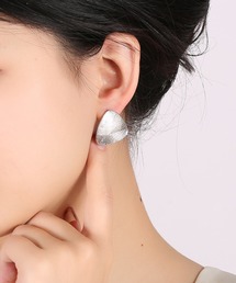 デザインプレートピアス