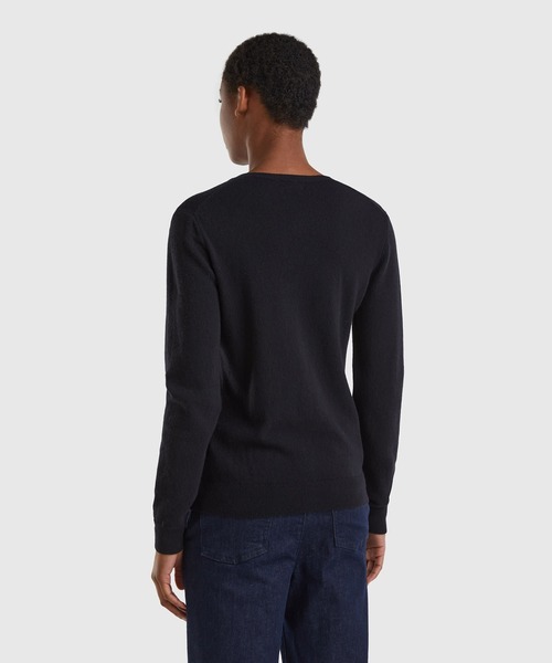 BENETTON (UNITED COLORS OF BENETTON)(ベネトンユナイテッドカラーズオブベネトン)の「ピュアメリノウール無地クルーネックニットカーディガン(カーディガン/ボレロ・レディース・ベージュ/ネイビー/ブラック・LARGE/MEDIUM/SMALL/X-SMALL)」の15枚目の写真