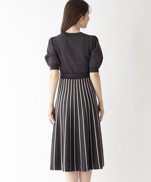 index（インデックス）の「◆配色ストライプニットワンピース【洗濯機洗い可】（ワンピース・レディース・ブルー系4/チャコール/ホワイト系9/ライトグレー系4・36/38/42/40）」の6枚目の写真