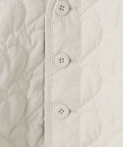 LOWRYS FARM（ローリーズファーム）の「ハートキルトブルゾン　969504（ナイロンジャケット・キッズ・アイボリー/ブラック・140cm/110cm/150cm/120cm/130cm）」の10枚目の写真