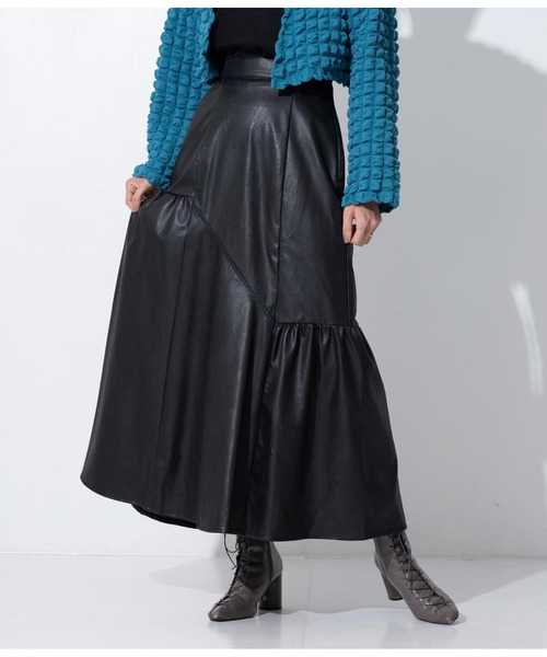 Settimissimo（セッティミッシモ）の「レザータッチアシンメトリー切替ギャザースカート（スカート・レディース・ブラウン/ブラック・M）」の12枚目の写真