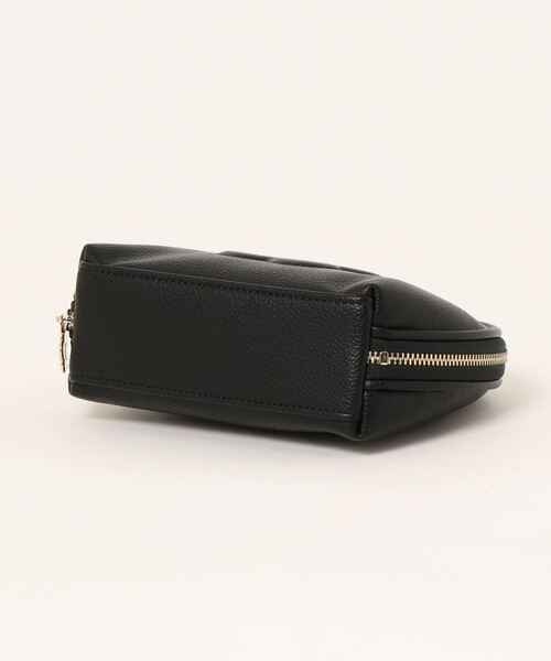 人気★MARY QUANT シュリンクデイジーエンボス ラウンドポーチL シンプルエンボスデイジーラウンドポーチ（ポーチ）｜MARY QUANT