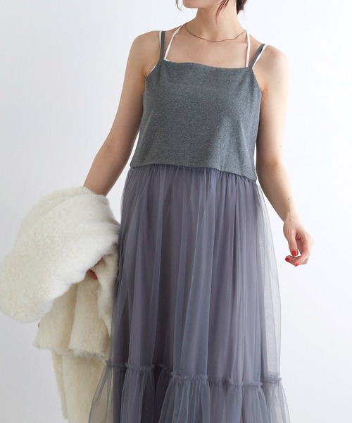 w closet（ダブルクローゼット）の「カット×チュールキャミワンピース（ワンピース・レディース・ブラック/キナリ/グレー・FREE）」の15枚目の写真