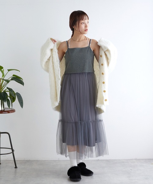 w closet（ダブルクローゼット）の「カット×チュールキャミワンピース（ワンピース・レディース・ブラック/キナリ/グレー・FREE）」の22枚目の写真