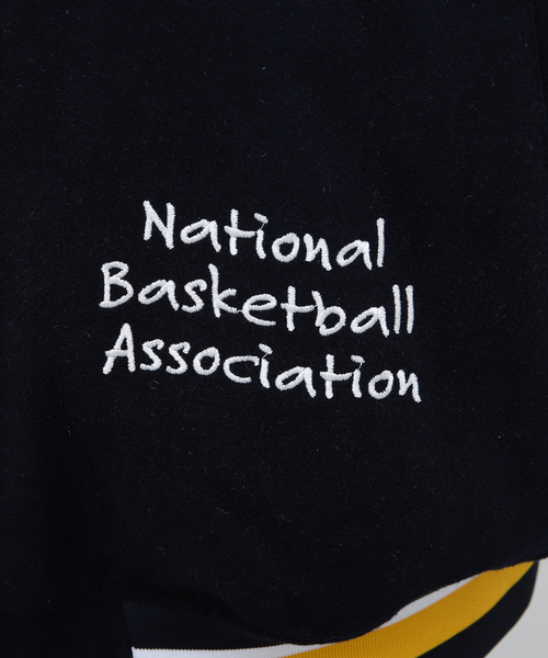 NBA(エヌビーエー)の「WEB限定【Off The Court by NBA】MeltonJacket(スタジャン・メンズ・ブラック/ネイビー・MEDIUM/LARGE)」の17枚目の写真