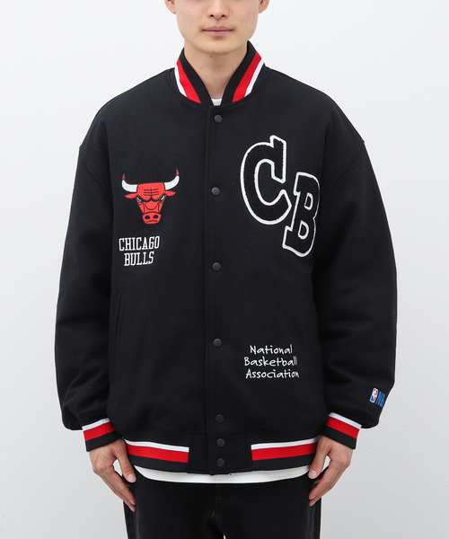NBA(エヌビーエー)の「WEB限定【Off The Court by NBA】MeltonJacket(スタジャン・メンズ・ブラック/ネイビー・MEDIUM/LARGE)」の22枚目の写真