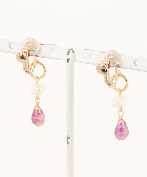 tone（トーン）の「【Cherie+Chambre】Baroque Pearl×Drop Beads Earring（イヤリング・レディース・ピンク/グリーン/パープル・FREE）」の10枚目の写真