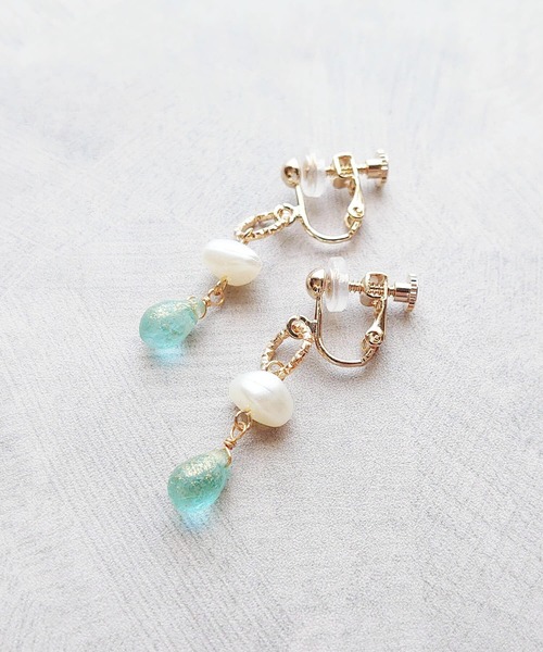 tone（トーン）の「【Cherie+Chambre】Baroque Pearl×Drop Beads Earring（イヤリング・レディース・ピンク/グリーン/パープル・FREE）」の4枚目の写真