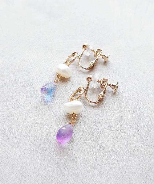 tone（トーン）の「【Cherie+Chambre】Baroque Pearl×Drop Beads Earring（イヤリング・レディース・ピンク/グリーン/パープル・FREE）」の8枚目の写真