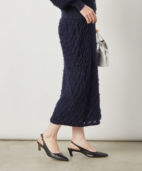NOLLEY’S Sophi（ノーリーズソフィ）の「《手洗い可能》《セットアップ対応》ラメシアー斜めフリンジタイトニットスカート（スカート・レディース・ダークネイビー/シルバー・FREE）」の6枚目の写真