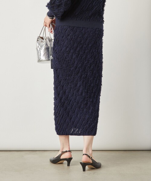NOLLEY’S Sophi（ノーリーズソフィ）の「《手洗い可能》《セットアップ対応》ラメシアー斜めフリンジタイトニットスカート（スカート・レディース・ダークネイビー/シルバー・FREE）」の7枚目の写真