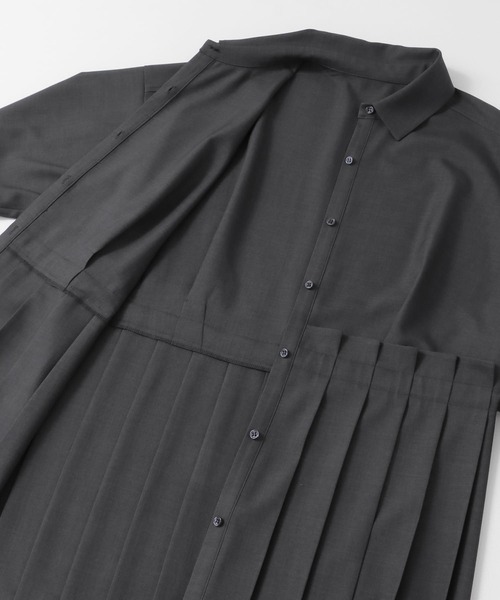 KBF(ケイビーエフ)の「プリーツドッキングワンピース(ワンピース・レディース・チャコールグレー/グリーン系その他・36/38)」の16枚目の写真