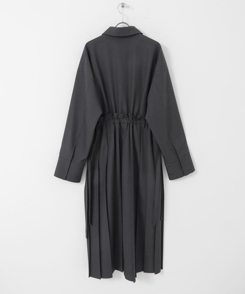 KBF（ケイビーエフ）の「プリーツドッキングワンピース（ワンピース