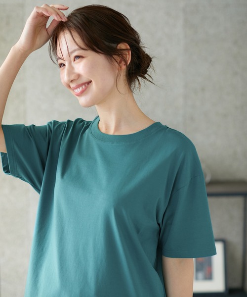 Honeys（ハニーズ）の「きれいめＴシャツ（Tシャツ/カットソー・レディース・イエロー/グリーン/オフホワイト/ブラック/スミクロ/グレイッシュベージュ/ダークブルー/モカ・LL/3L/SS/S/M/L）」の6枚目の写真
