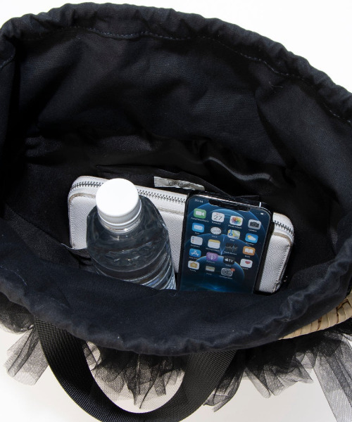 kakatoo（カカトゥ）の「カカトゥ kakatoo / チュールフリンジカゴバッグ（かごバッグ・レディース・グレー/ブラック/イエロー・FREE）」の13枚目の写真