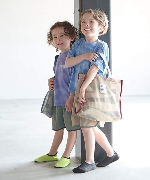 b・ROOM（ビールーム）の「ウォーターシューズ（サンダル・キッズ・レモンイエロー/ブルー/ブラック/グリーン・SMALL/MEDIUM/LARGE/X-LARGE）」の5枚目の写真