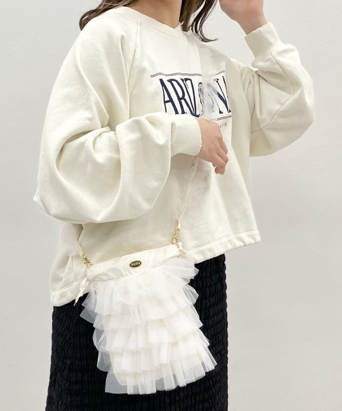 tiny tiny（ティニーティニー）の「チュールフリルチェーンショルダーバッグ[tiny tiny(ティニーティニー)]（ショルダーバッグ・レディース・ブラック/アイボリー/ピンク/グレー/レッド・0）」の3枚目の写真