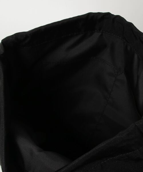 HusHusH（ハッシュアッシュ）の「HusHusH ハッシュアッシュ ヘルメット巾着（ショルダーバッグ・レディース・ピンク/アイボリー/ブラック/ブルー・フリー）」の17枚目の写真