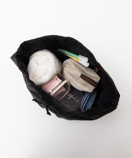 HusHusH（ハッシュアッシュ）の「HusHusH ハッシュアッシュ ヘルメット巾着（ショルダーバッグ・レディース・ピンク/アイボリー/ブラック/ブルー・フリー）」の14枚目の写真