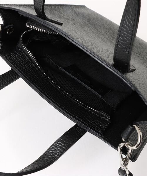 AULENTTI（オウレンティ）の「【AULENTTI】2wayレザーハンドバッグ ショルダーバッグ（ハンドバッグ・レディース・ブラック/シルバー/ホワイト・FREE）」の13枚目の写真
