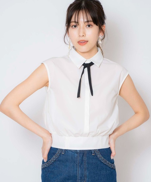 NOELA(ノエラ)の「リボンクロップドブラウス(シャツ/ブラウス・レディース・ネイビー/ベージュ/サックスブルー/オフホワイト・フリー)」の12枚目の写真