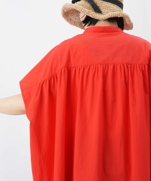 LUCA/LADY LUCK LUCA(ルカ/レディラックルカ)の「LC/LLL 前後ギャザーワンピース / フレンチスリーブ2wayシャツワンピース(シャツワンピース・レディース・ブラック/レッド/オフホワイト・FREE)」の4枚目の写真