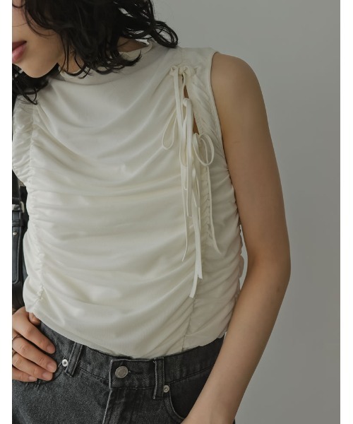 Re:EDIT（リエディ）の「[2024 SUMMER COLLECTION]サイドリボンギャザーチュールトップス（タンクトップ・レディース・ブラック/ホワイト/ブラウン・MEDIUM/LARGE）」の13枚目の写真