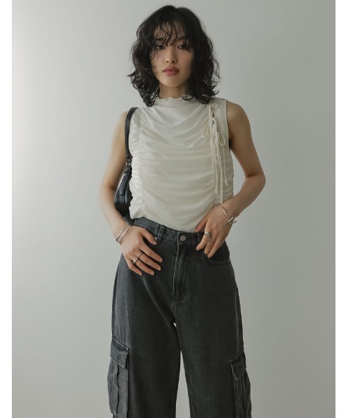 Re:EDIT（リエディ）の「[2024 SUMMER COLLECTION]サイドリボンギャザーチュールトップス（タンクトップ・レディース・ブラック/ホワイト/ブラウン・MEDIUM/LARGE）」の14枚目の写真