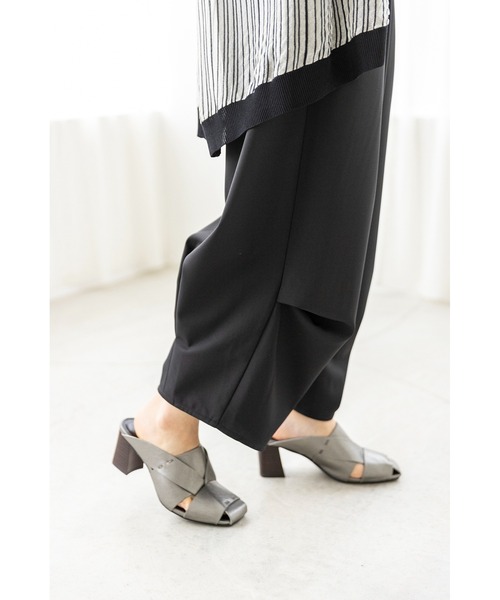 OSMOSIS（オズモーシス）の「コクーンタックパンツ（その他パンツ・レディース・ブラウン/ベージュ/ブラック/チャコール・ONE SIZE）」の15枚目の写真