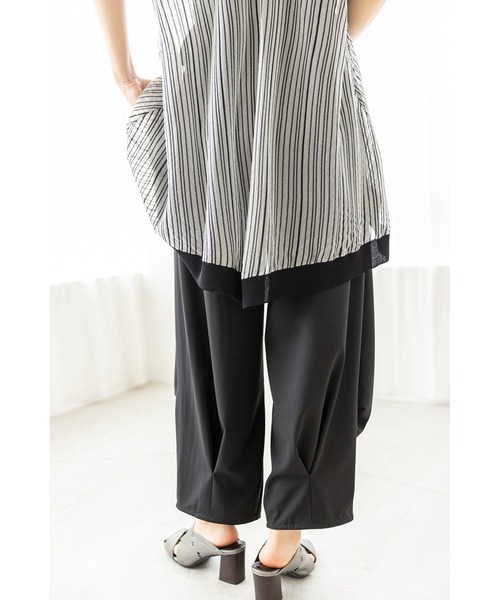 OSMOSIS（オズモーシス）の「コクーンタックパンツ（その他パンツ・レディース・ブラウン/ベージュ/ブラック/チャコール・ONE SIZE）」の16枚目の写真