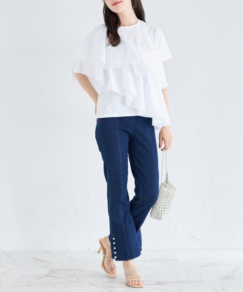 tocco closet(トッコ クローゼット)の「ブロードフリルアシメントリープルオーバー(Tシャツ/カットソー・レディース・ブラック/オフホワイト・M)」の4枚目の写真