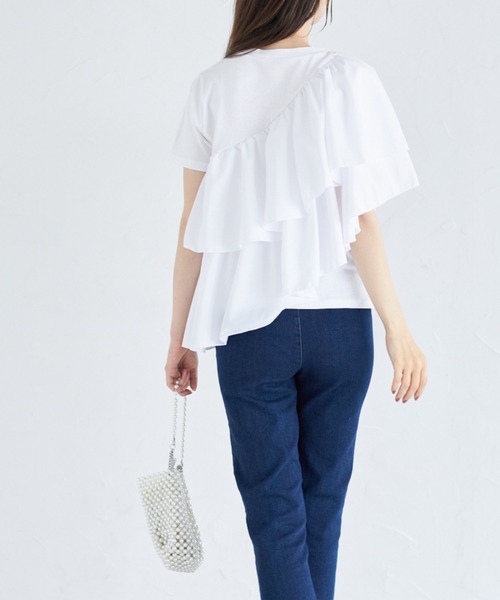 tocco closet(トッコ クローゼット)の「ブロードフリルアシメントリープルオーバー(Tシャツ/カットソー・レディース・ブラック/オフホワイト・M)」の5枚目の写真