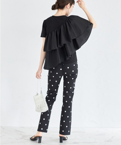 tocco closet(トッコ クローゼット)の「ブロードフリルアシメントリープルオーバー(Tシャツ/カットソー・レディース・ブラック/オフホワイト・M)」の11枚目の写真