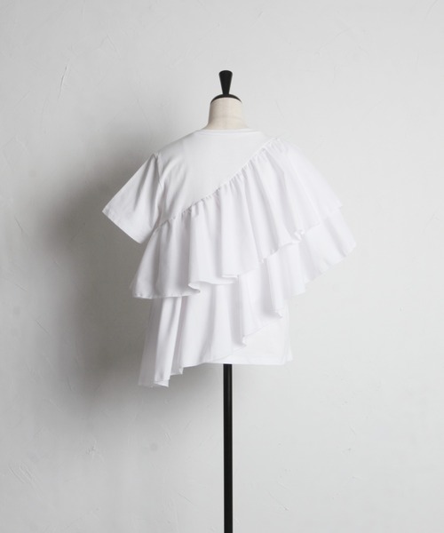 tocco closet(トッコ クローゼット)の「ブロードフリルアシメントリープルオーバー(Tシャツ/カットソー・レディース・ブラック/オフホワイト・M)」の18枚目の写真