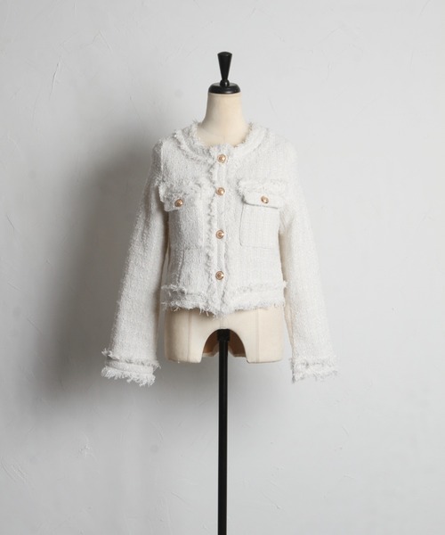 tocco closet（トッコ　クローゼット）の「ゴールド釦フリンジミックスツイードジャケット（ノーカラージャケット・レディース・ブラック/サックスブルー/アイボリー/ピンク・M）」の5枚目の写真