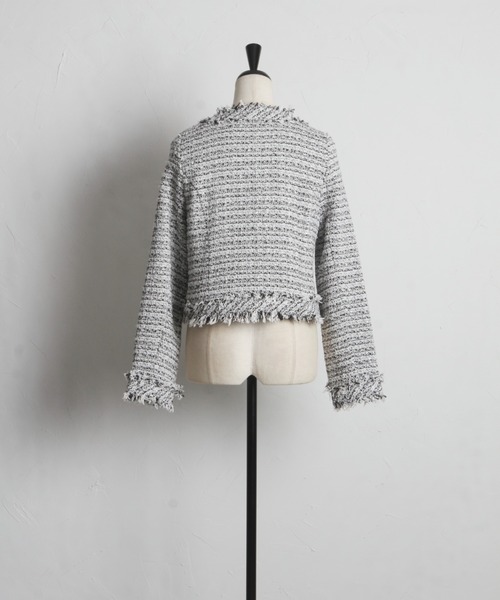 tocco closet（トッコ　クローゼット）の「ゴールド釦フリンジミックスツイードジャケット（ノーカラージャケット・レディース・ブラック/サックスブルー/アイボリー/ピンク・M）」の9枚目の写真