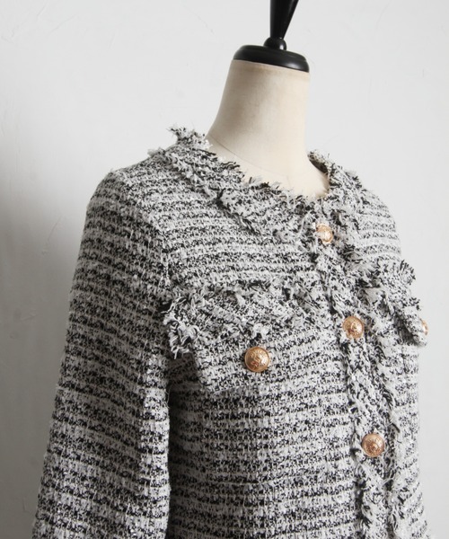 tocco closet（トッコ　クローゼット）の「ゴールド釦フリンジミックスツイードジャケット（ノーカラージャケット・レディース・ブラック/サックスブルー/アイボリー/ピンク・M）」の12枚目の写真