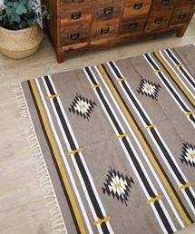 BAYFLOW（ベイフロー）の「BFトライバルカットシャトルラグ130×180（ラグ/マット）」